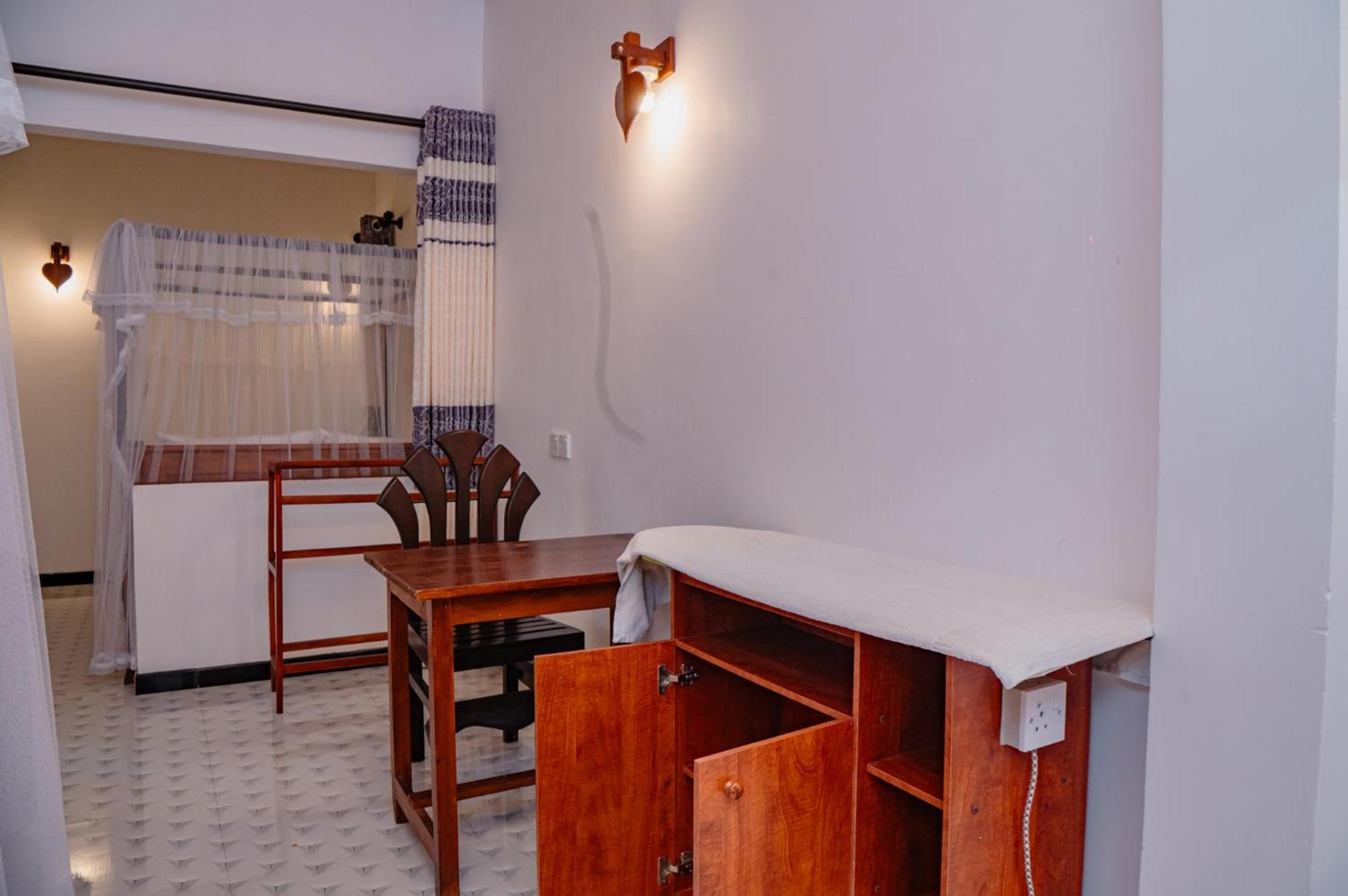 Rekawa Turtle Gate Hotel Тангале Екстериор снимка