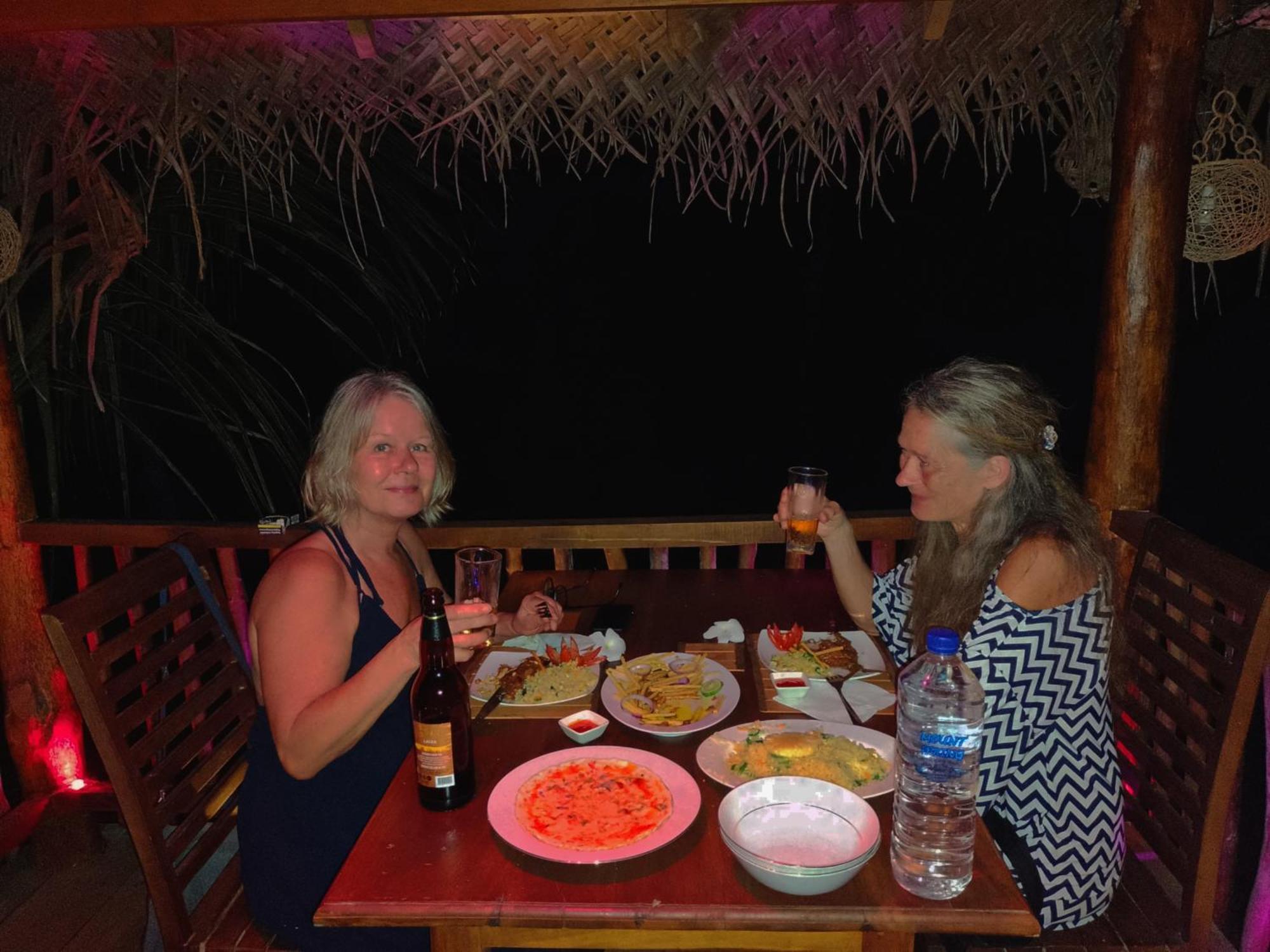 Rekawa Turtle Gate Hotel Тангале Екстериор снимка