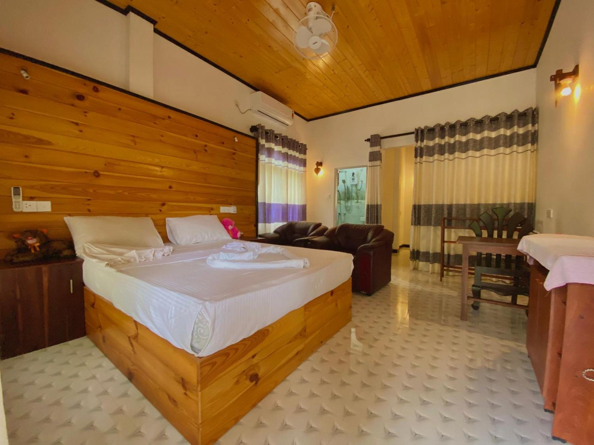 Rekawa Turtle Gate Hotel Тангале Екстериор снимка