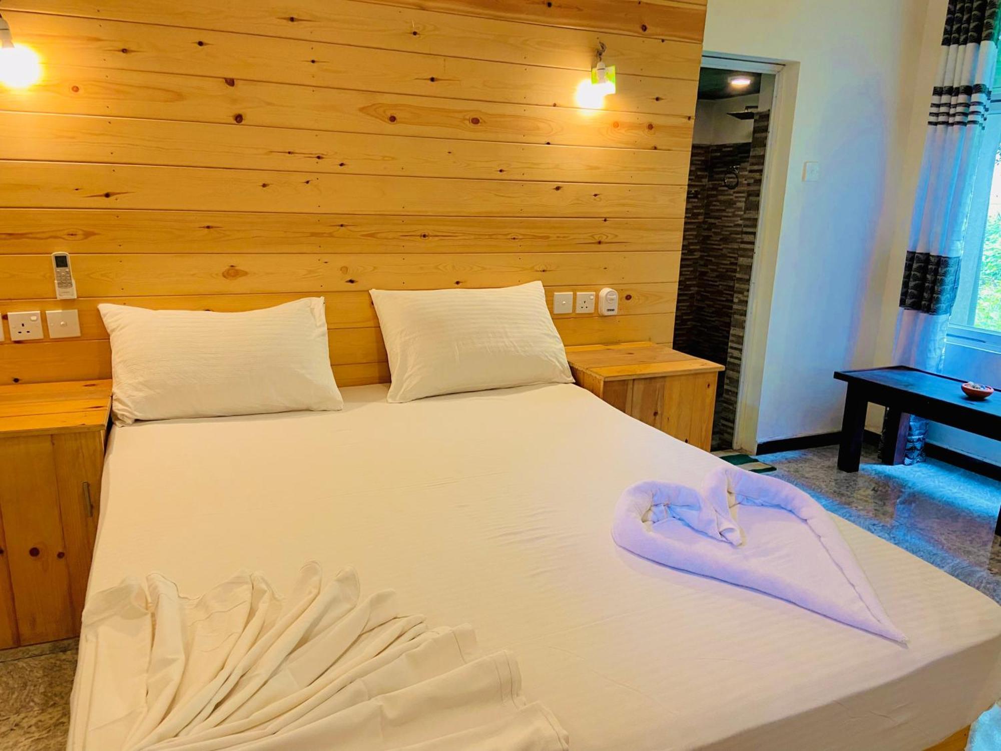 Rekawa Turtle Gate Hotel Тангале Екстериор снимка