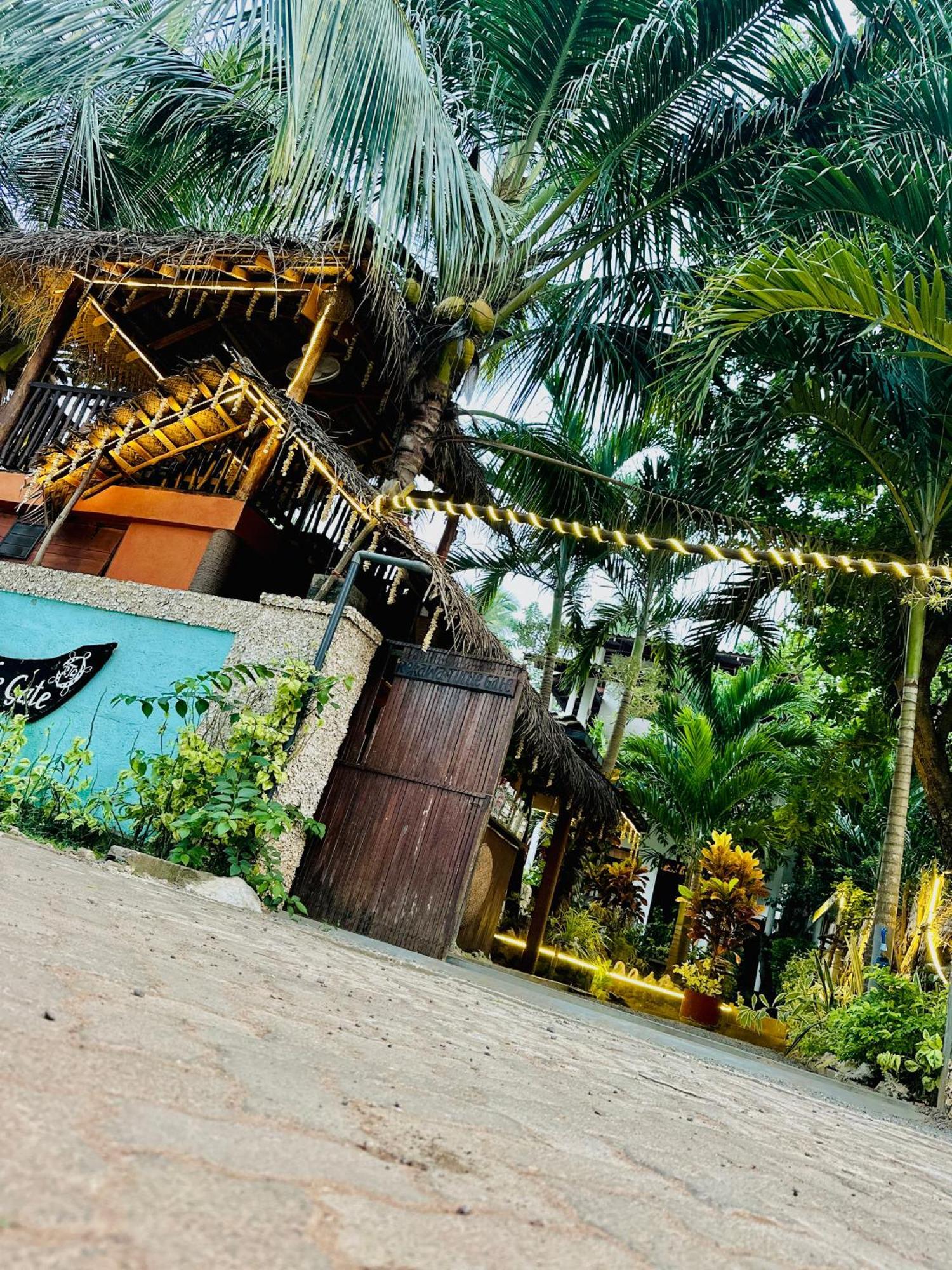 Rekawa Turtle Gate Hotel Тангале Екстериор снимка